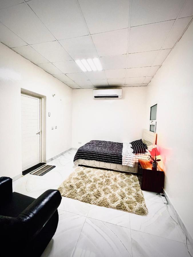 Private 2Bedroom Villa With T&B And Kitchenette Near Abu Dhabi International Airport Dış mekan fotoğraf