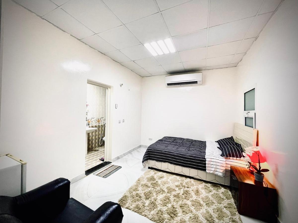 Private 2Bedroom Villa With T&B And Kitchenette Near Abu Dhabi International Airport Dış mekan fotoğraf
